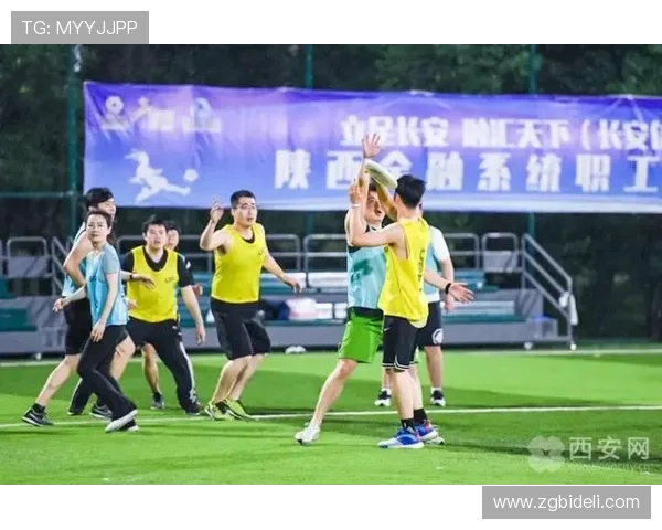 西安飞盘队在滑板精英赛中以72分稳居积分榜首位