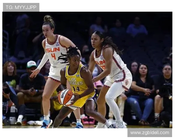 WNBA神秘人对战太阳队的精彩较量与赛季前景分析 WNBA神秘人对战太阳队的精彩较量与赛季前景分析